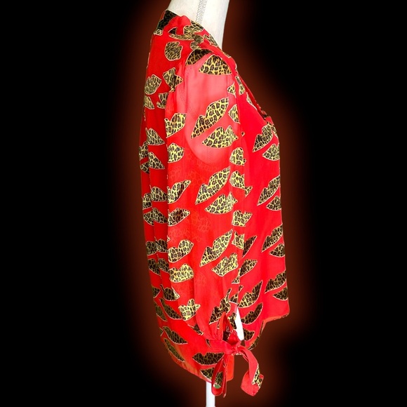 Alice + Olivia ‘Sheila’ Leopard Lips Red Burnout Tie-Neck Top Size XS ASO Kelly - Picture 7 of 16